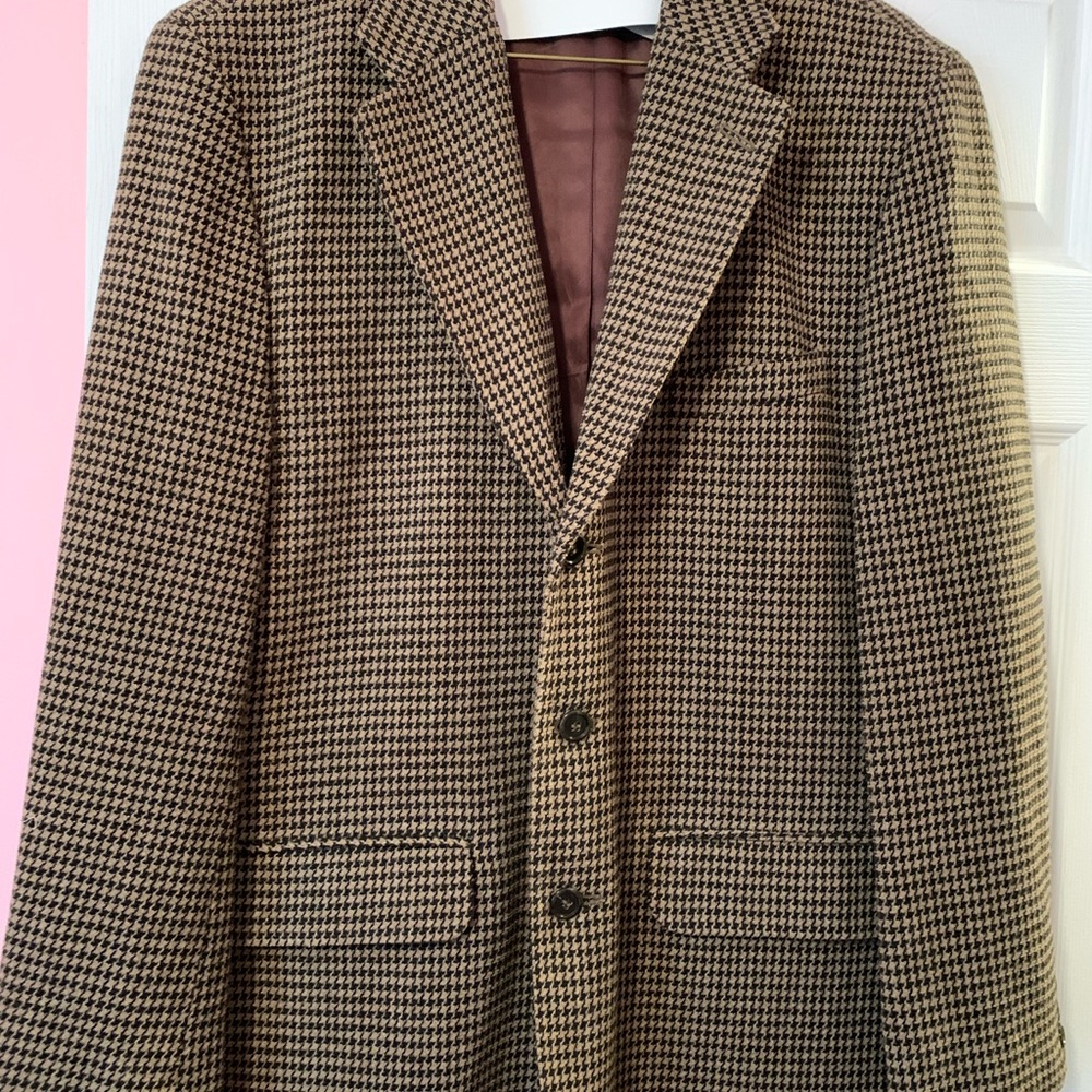 Men’s suit coat